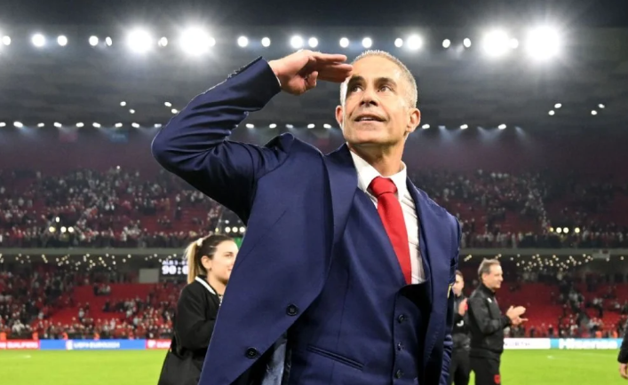 Sylvinho nuk pranon ofertën për t’u kthyer te Corinthians