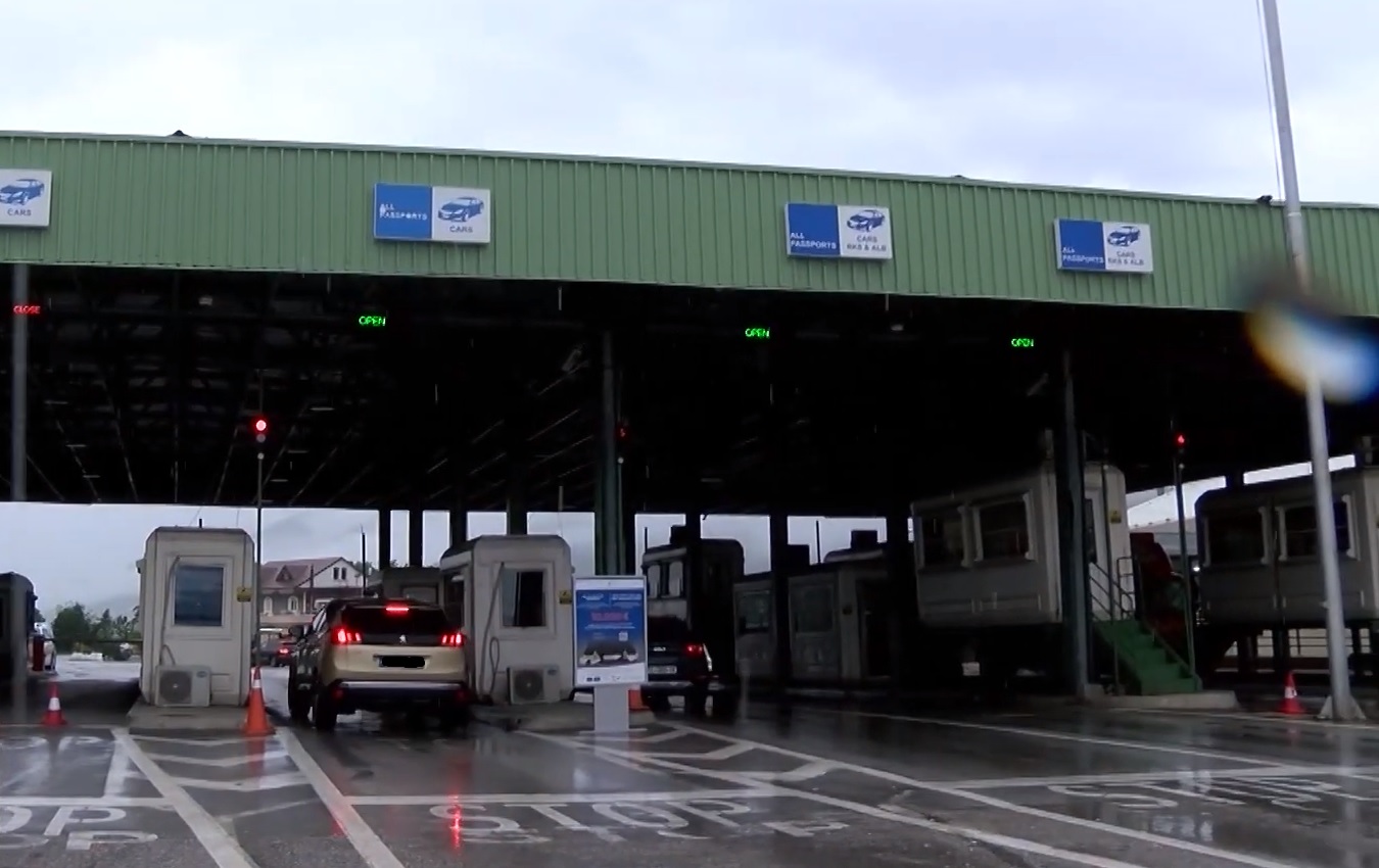 Lëvizjet në kufirin Kosovë–Shqipëri vazhdojnë, por udhëtarët janë më të paktë