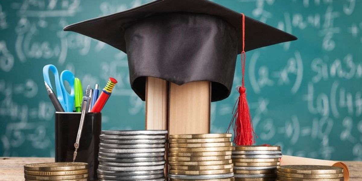Studentët që mund të përfitojnë bursë nga Komuna e Deçanit