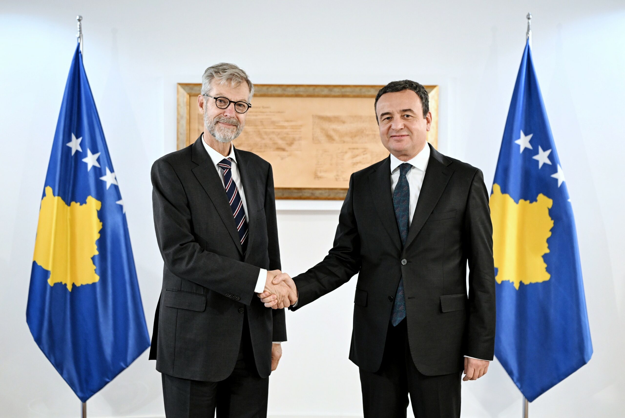 Kosova dhe EIB diskutojnë investime për pajisje e infrastrukturë spitalore