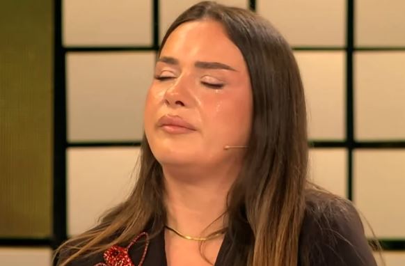 Ada flet për të kaluarën familjare dhe marrëdhënien me ish-bashkëshortin