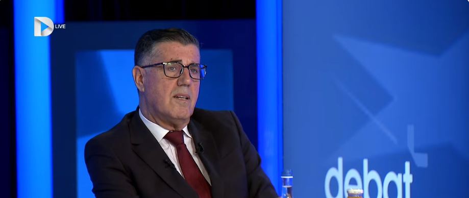 Haziri: Kurti shmangu zgjedhjet e reja përmes marrëveshjes për presidente