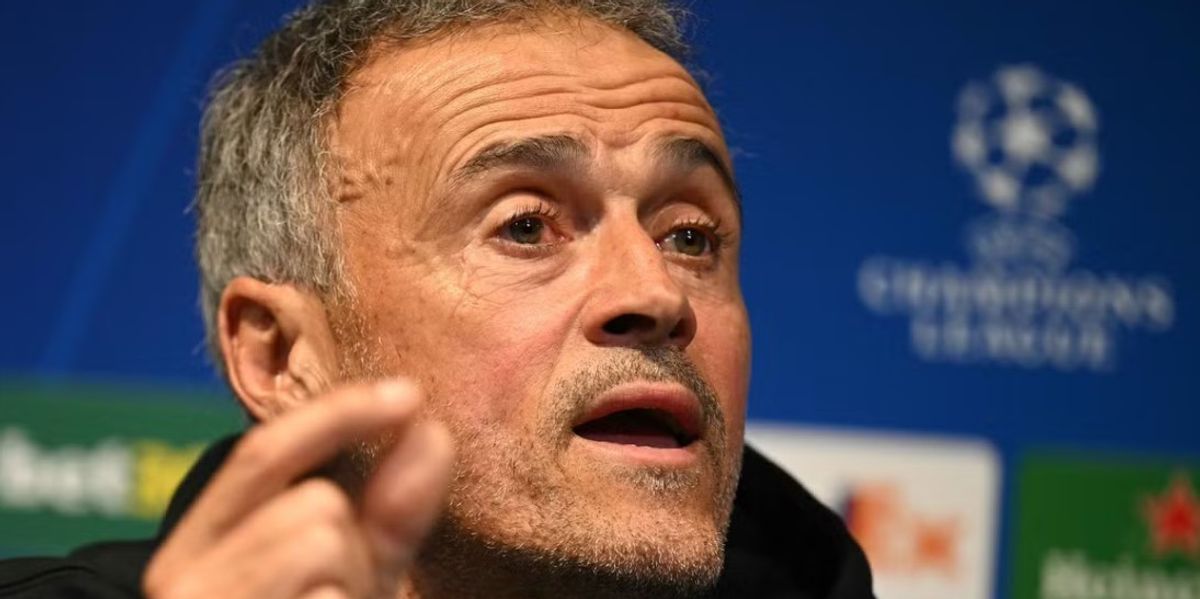 Trajneri i PSG-së kërkon që Cityt të mos i hiqen titujt