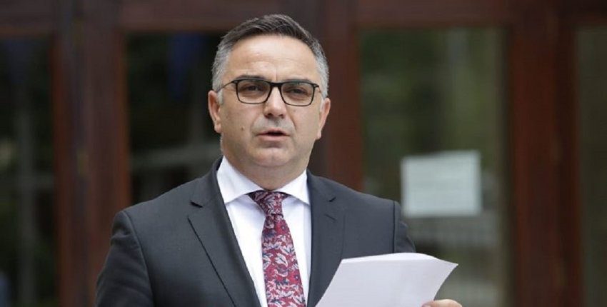 Tahiri: Institucionet duhet të shqyrtojnë gjetjet për mbikëqyrjen e Dhomave të Specializuara