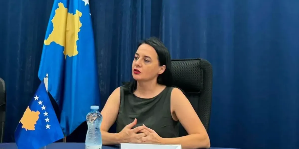 Debati për mbeturinat në Prishtinë: Pacolli kritikon Ramën dhe “Pastrimin”