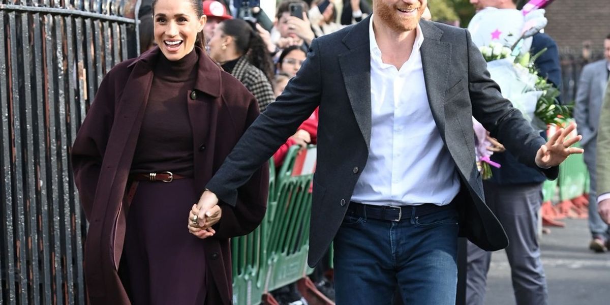 Harry dhe Meghan takojnë publikun në Nottingham, vëmendje te gjestet e dukës