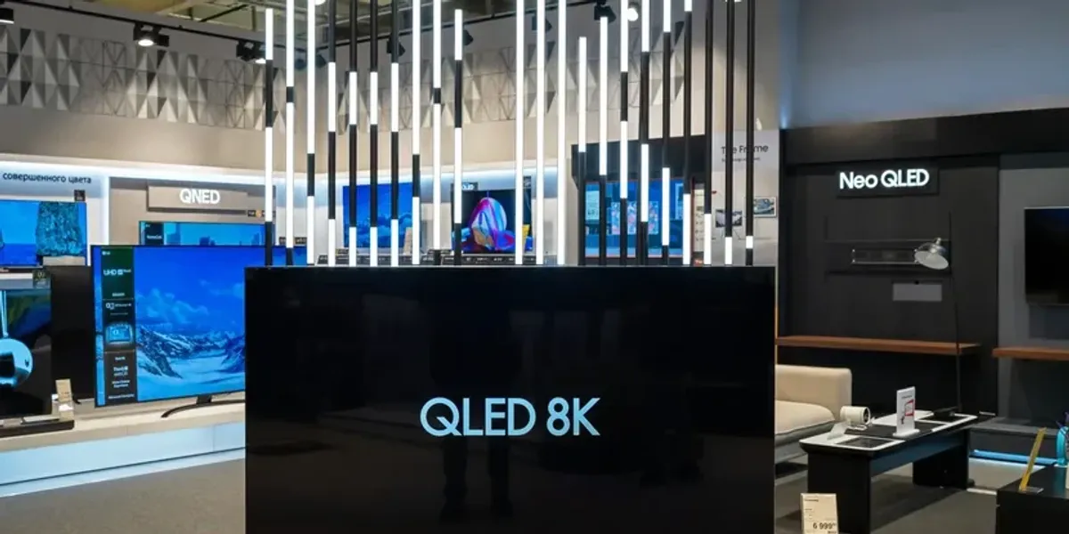 Para se të blini televizor inteligjent, kontrolloni sa gjatë do të mbështetet