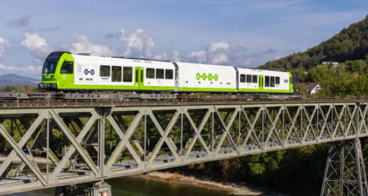 Premiera botërore e Stadlerit: treni me hidrogjen vihet në prova në Schaffhausen